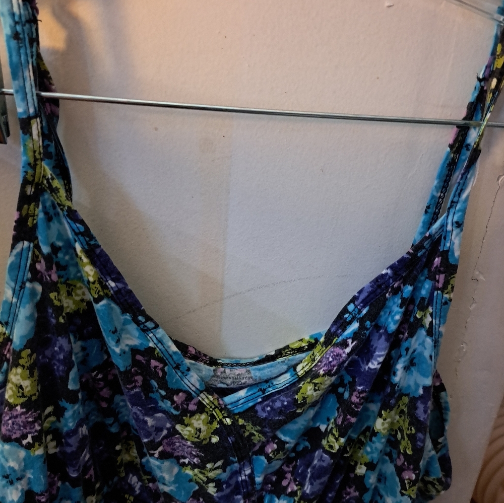 Floral Patterned Dress - Picture 5 of 12